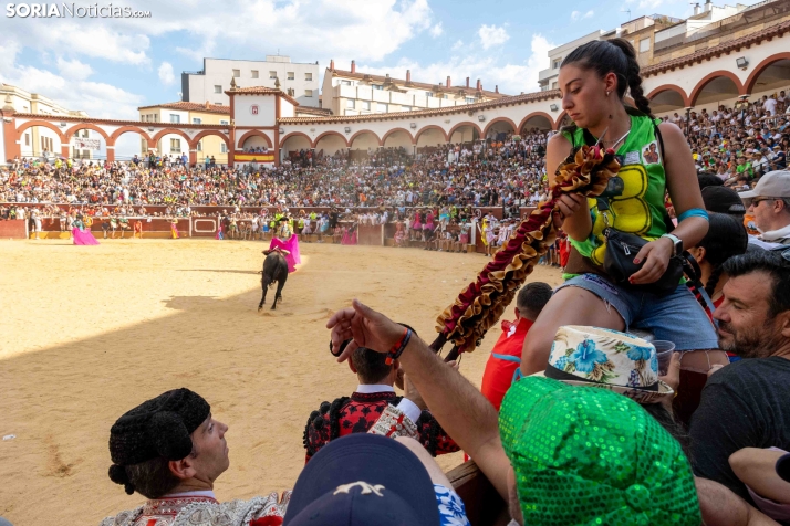Viernes de Toros 2026: Novillada de tarde./ Viksar Fotografía
