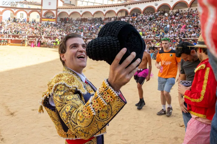 Viernes de Toros 2026: Novillada de tarde./ Viksar Fotografía
