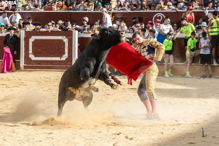 Viernes de Toros 2026: Novillada de tarde./ Viksar Fotografía