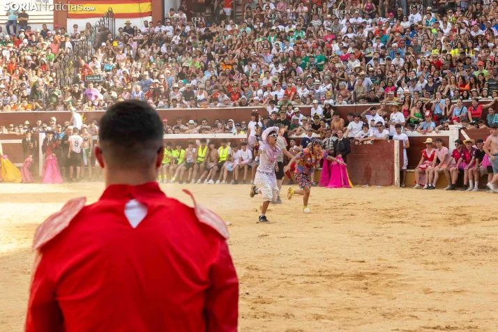 Viernes de Toros 2026: Novillada de tarde./ Viksar Fotografía