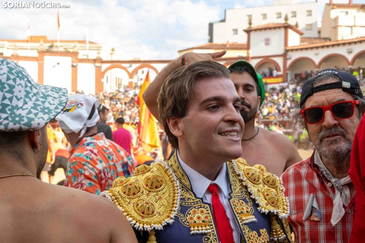 Viernes de Toros 2026: Novillada de tarde./ Viksar Fotografía