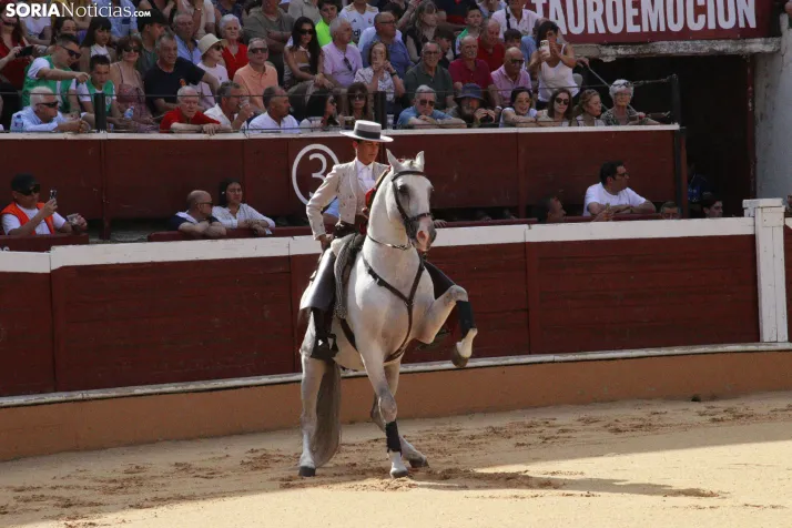 Una imagen de la primera de abono en San Benito. /Santos Gómez