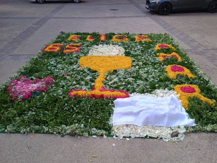 &Aacute;greda resplandece en el Corpus Christi