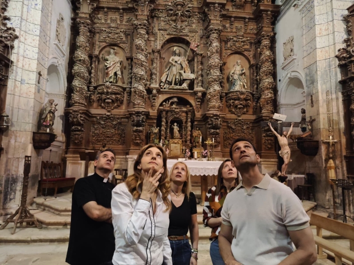 La recuperación de la iglesia barroca de Brías encara su recta final