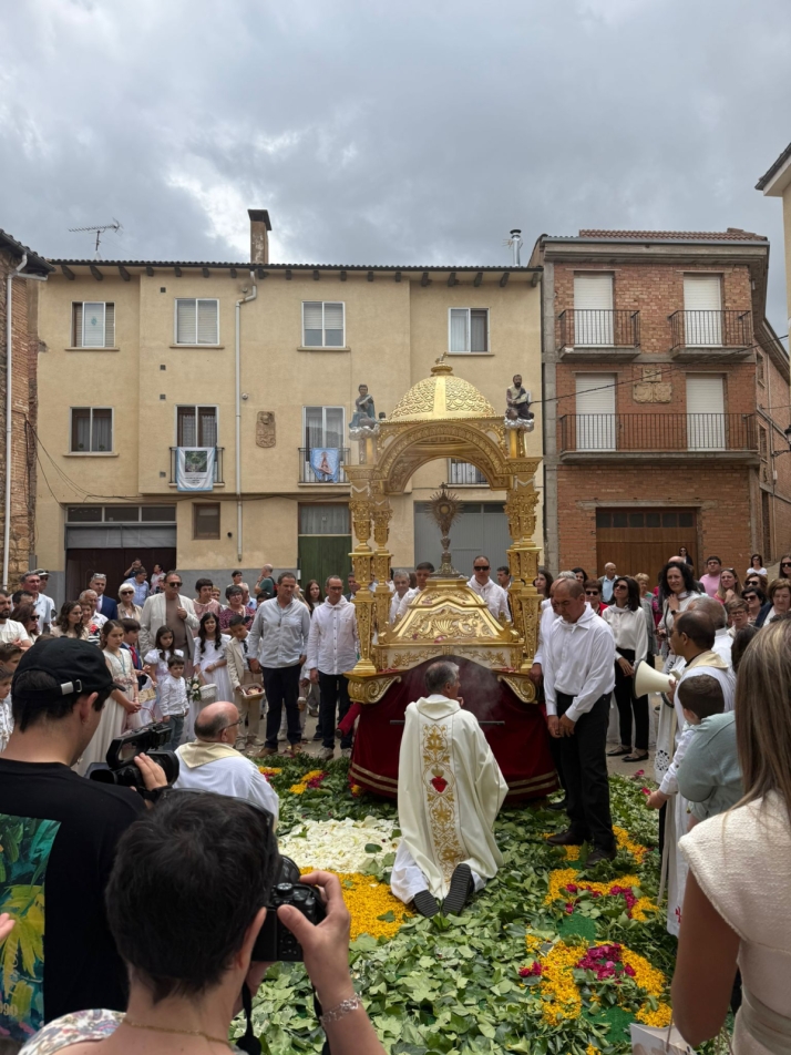 &Aacute;greda resplandece en el Corpus Christi