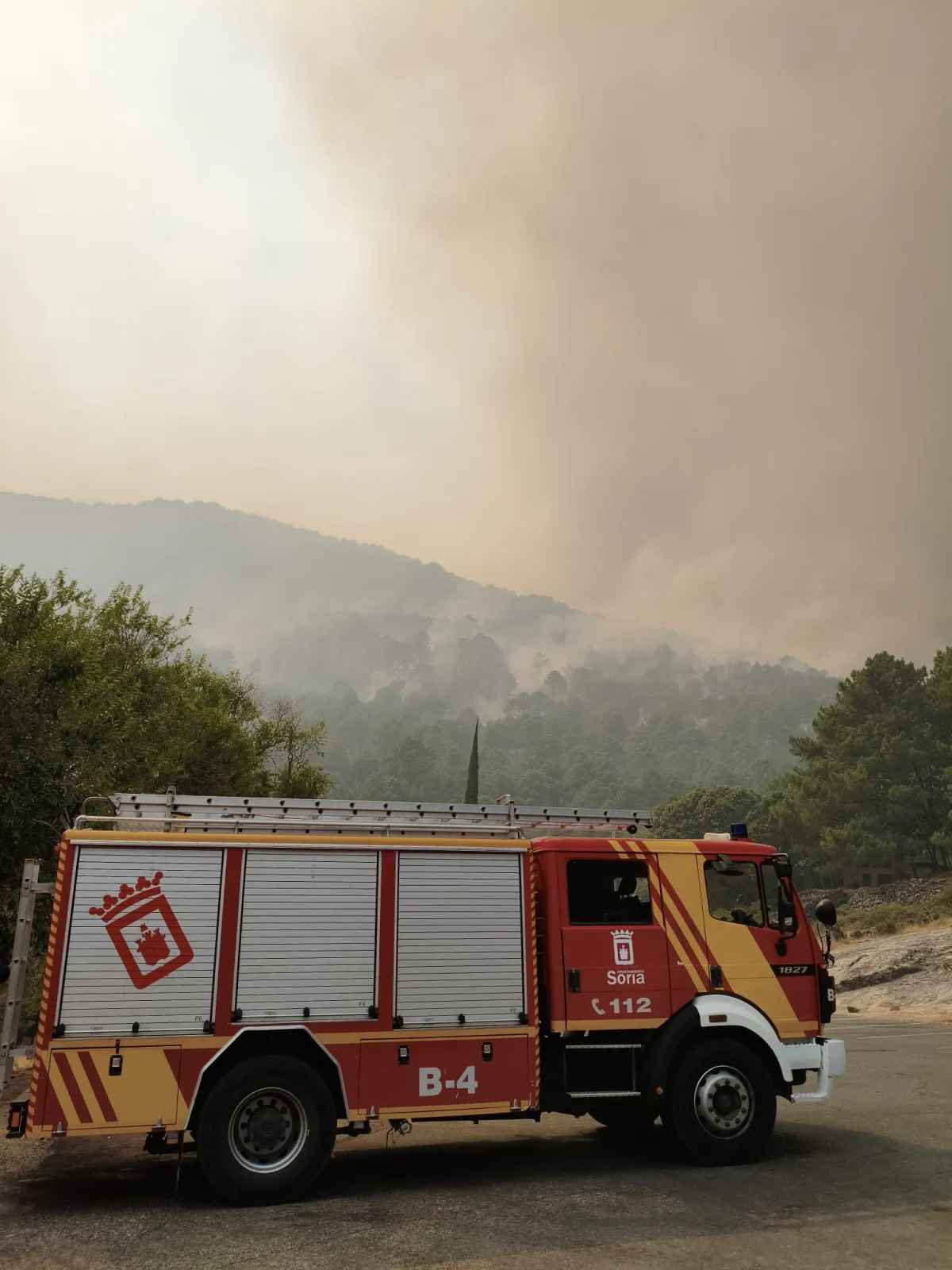 Foto 2 - Los bomberos de Soria detectan y frenan un fuego junto al cementerio de Piedralaves (&Aacute;vila)