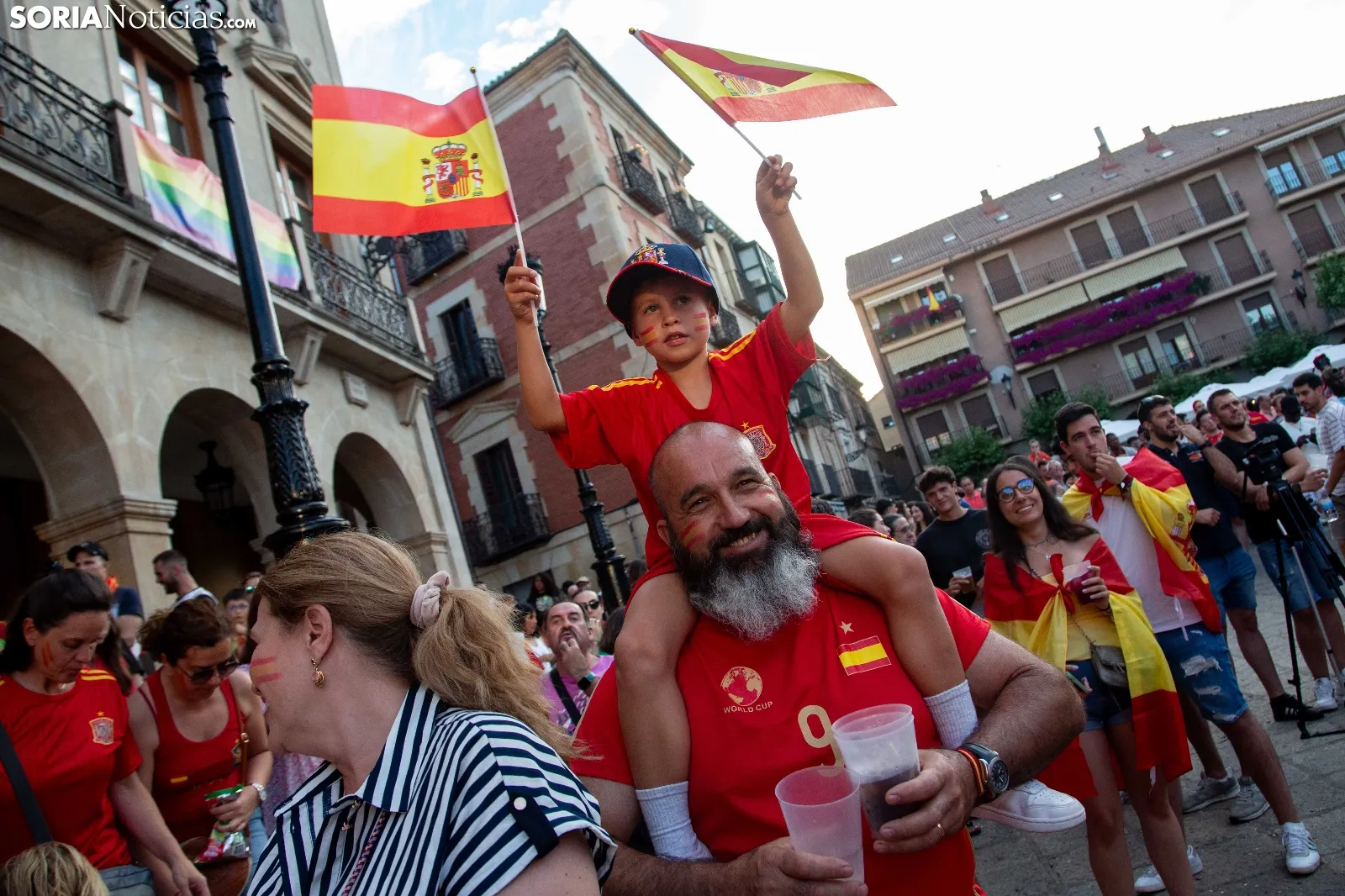 Camiseta, familia y nervios: Soria se prepara para la final del Mundial Argentina España