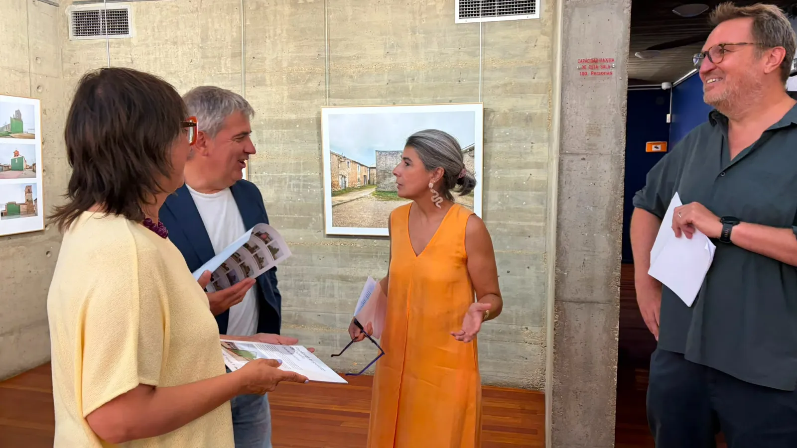 Inauguración de la exposición 'Frontones en pueblos de España' en el Palacio de la Audiencia./ Imagen: Cedida