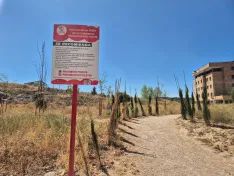 Foto 5 - Piedras y maleza: el peligroso estado de una zona de recreo en la capital