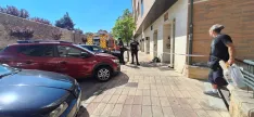 Bomberos y policía en el lugar del aviso. | SN