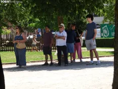 Una imagen del mediodía de este sábado en el barrio de Santa Bárbara. /PC