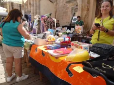 Una imagen del mercadillo al mediodía. /PC