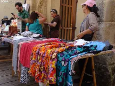 Una imagen del mercadillo al mediodía. /PC