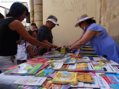 Una imagen del mercadillo al mediodía. /PC