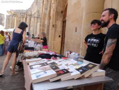 Una imagen del mercadillo al mediodía. /PC