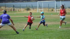 Foto 10 - El Ingenieros de Soria traslada la pasi&oacute;n del rugby a Vinuesa
