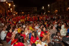Imagen de la plaza Mayor esta noche durante el partido. /MF