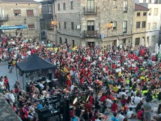 Foto 6 - As&iacute; han vivido los pueblos de Soria la hist&oacute;rica victoria de Espa&ntilde;a en la final del Mundial