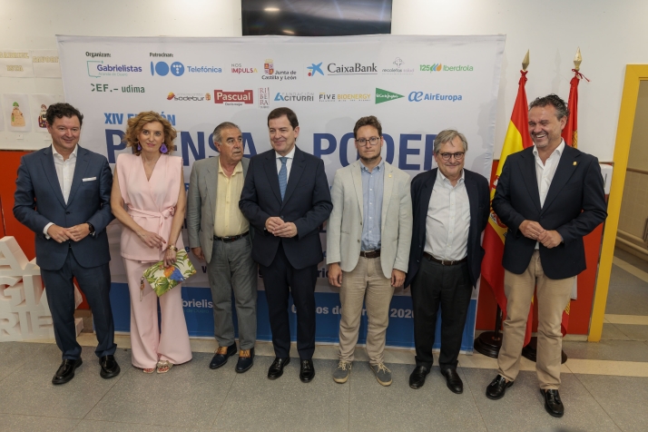 Mañueco defiende una forma de gobernar al servicio de las personas sustentada en unos valores firmes, la moderación, la experiencia y la eficacia