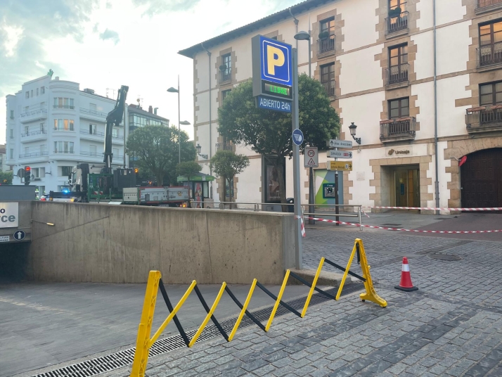 Corte temporal de tráfico en la Avenida de Navarra por obras en un edificio