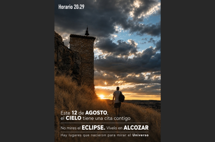 La ladera del castillo de Alcozar se prepara para acoger el eclipse