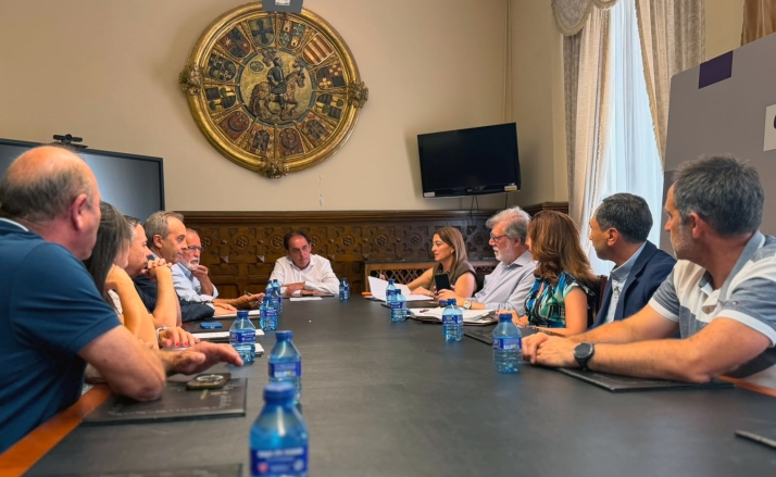 FOES y la Diputación refuerzan su colaboración para impulsar el desarrollo económico 