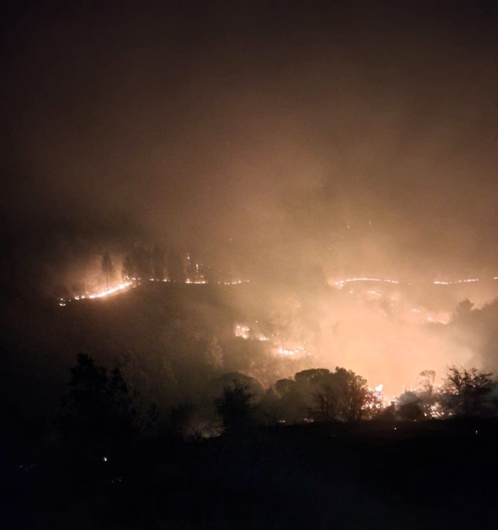 García-Page asegura que el avance del incendio hacia Soria está prácticamente frenado