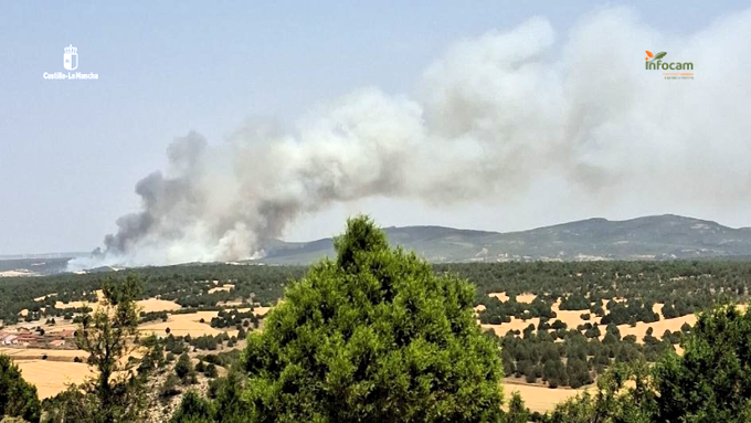 Castilla-La Mancha asegura que el sector del incendio más próximo a Soria está bastante bien trabajado