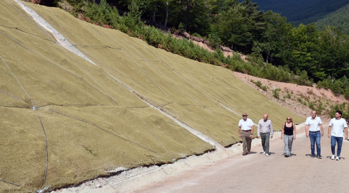 La Junta asegura el acceso en coche a la Laguna Negra