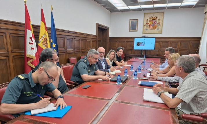 La Guardia Civil afirma que solo hubo un único vigilante privado para miles de asistentes en el Motorbeach