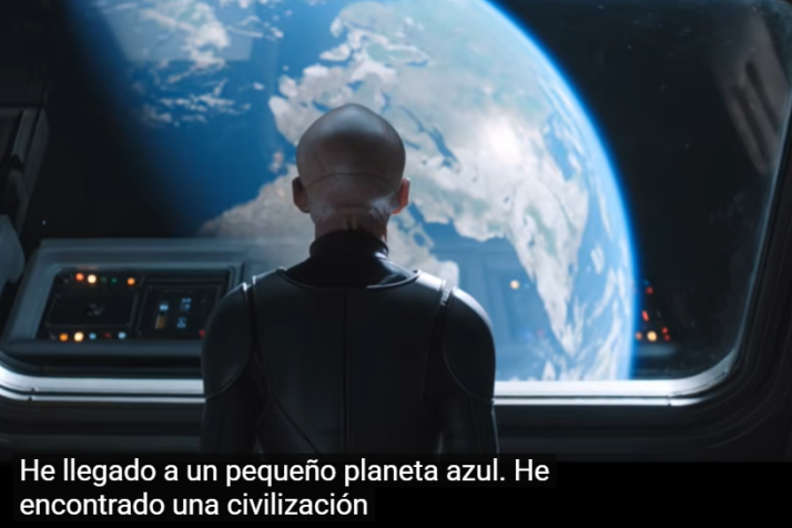 Vídeo: ¿Cómo se enamora un extraterrestre de las fiestas de San Juan?
