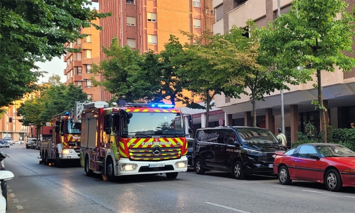 El fuego en una jardinera moviliza a Bomberos