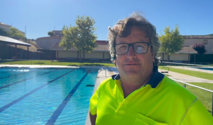 Vídeo: Un gracioso echa 35 cangrejos a la piscina de El Burgo de Osma