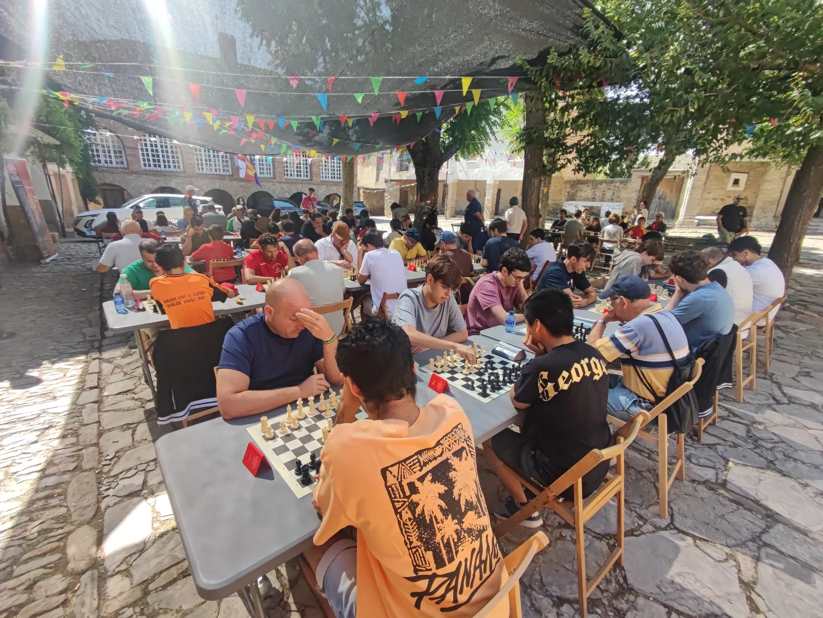 Foto 2 - Un triple empate decide a favor del maestro FIDE Garc&iacute;a el V Torneo de ajedrez de Yanguas