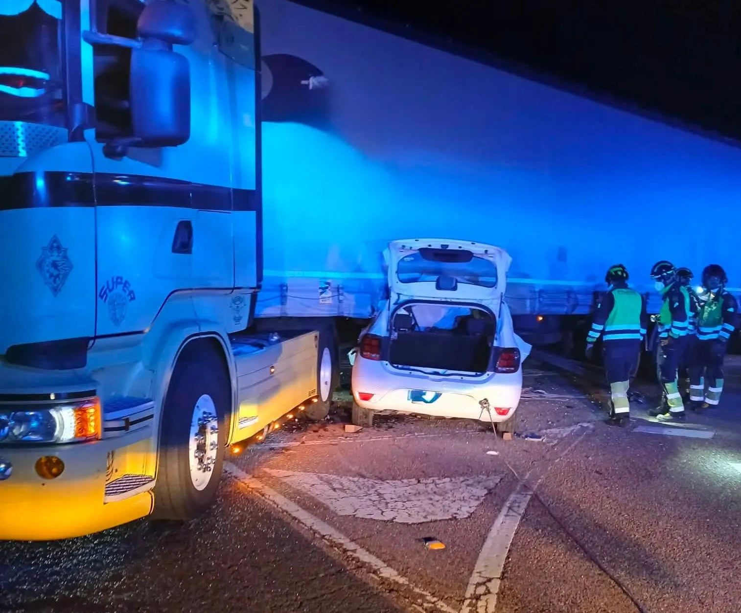 Detenido un camionero por dar marcha atrás en la N122 causando la muerte de un conductor