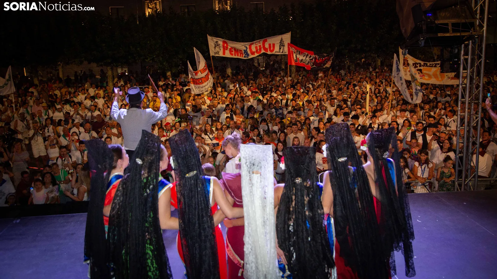 GALERÍA | El fervor de las peñas y el compás de La Rueda conquistan San Roque en El Burgo de Osma