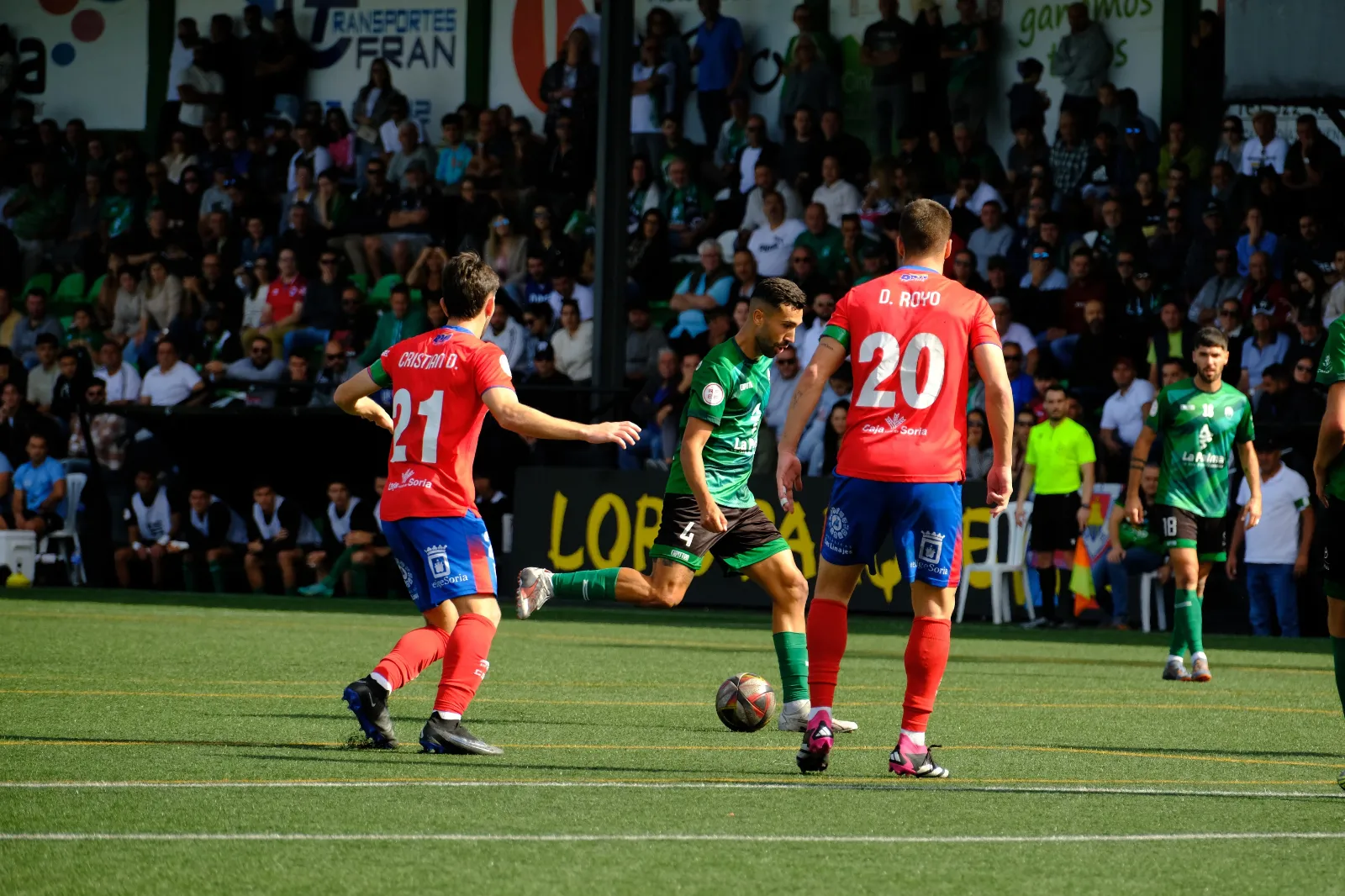 El C.D. Numancia estalla contra la RFEF por el cambio de grupo: del viaje a Calamocha al debut en Canarias