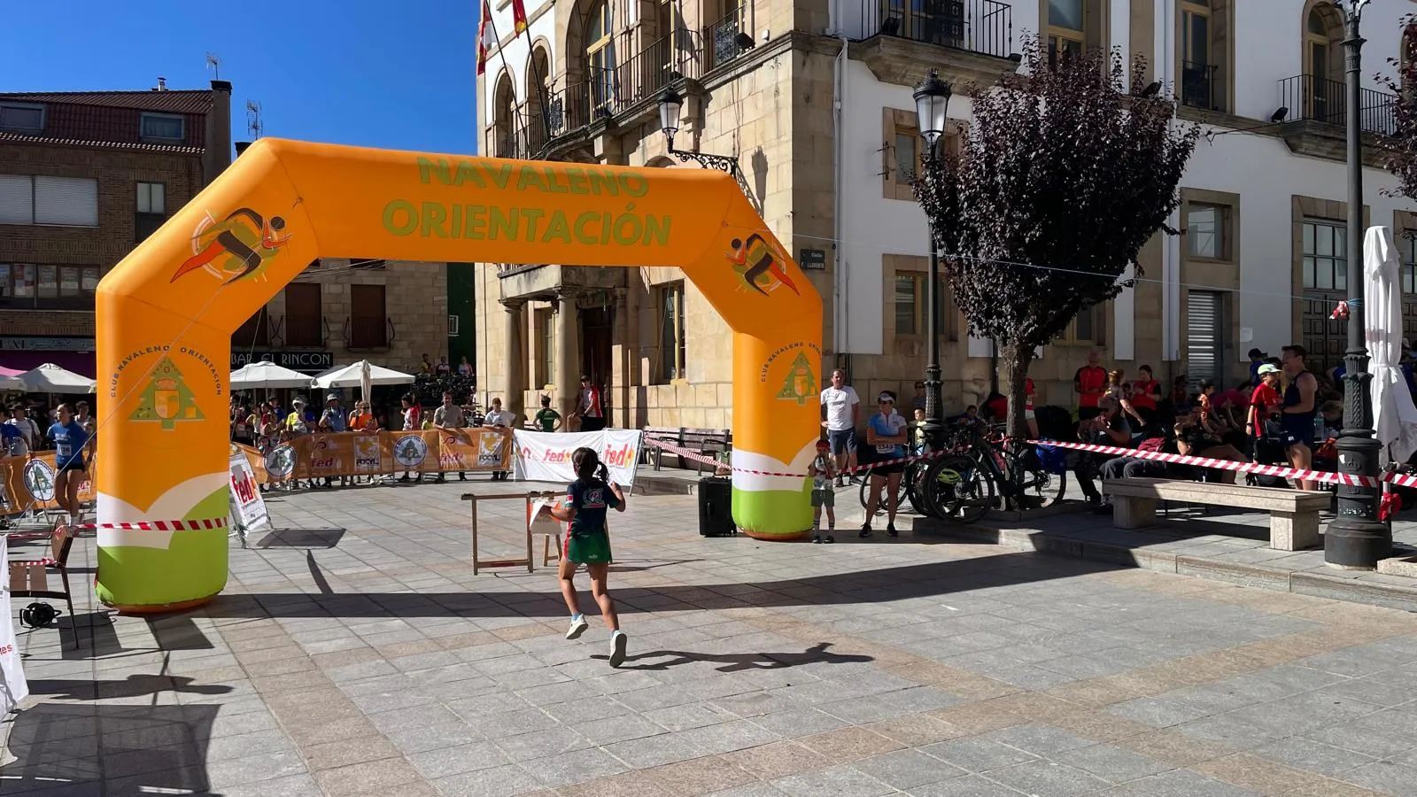 Foto 2 - Covaleda y Duruelo conquistan a los 1.500 participantes de la Liga de Orientaci&oacute;n