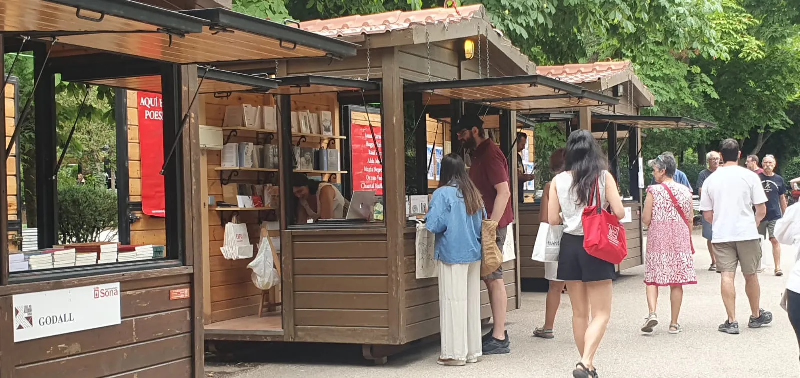Foto 2 - Las mujeres se reivindican en Expoes&iacute;a con m&aacute;s de 70 actividades y 51 participantes