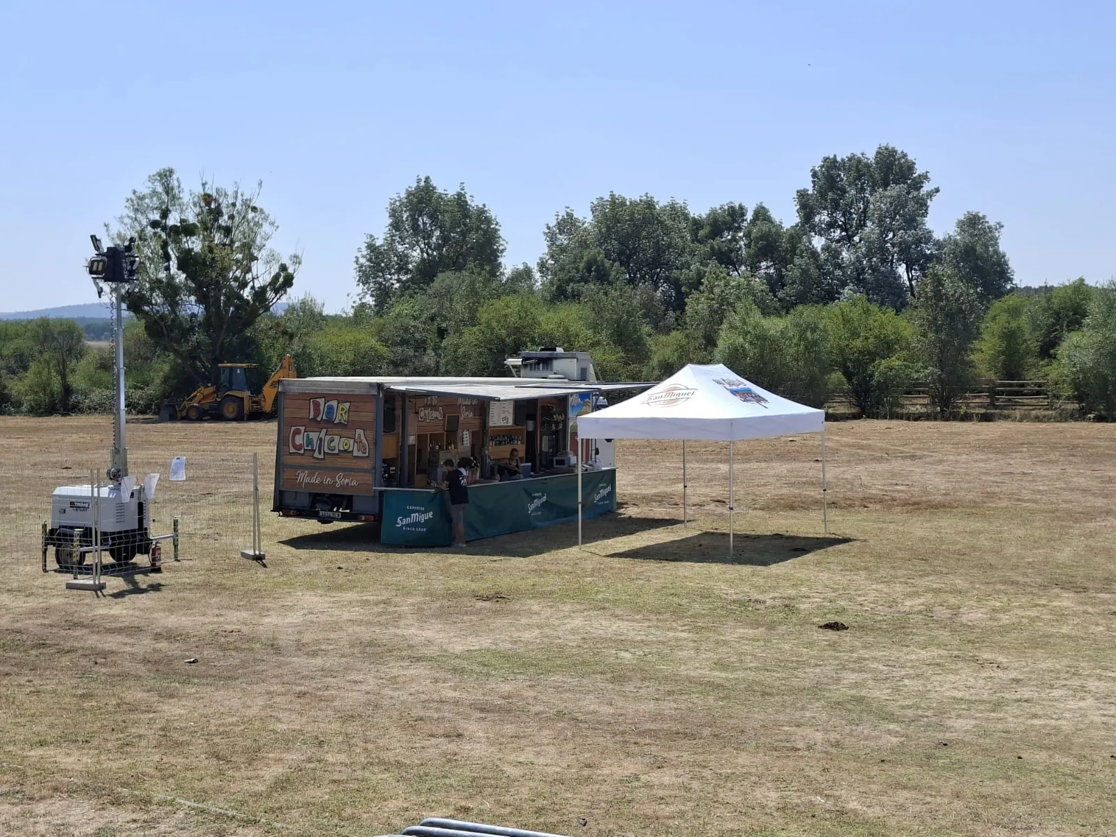 En imágenes | Así está Valonsadero ahora mismo; el Chicote, foodtrucks, amplio despliegue… y poca gente