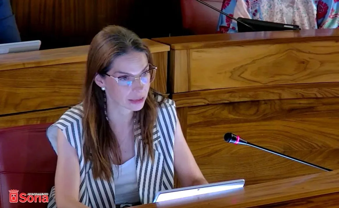 Belén Izquierdo (PP), durante su intervención, hoy, en pleno.