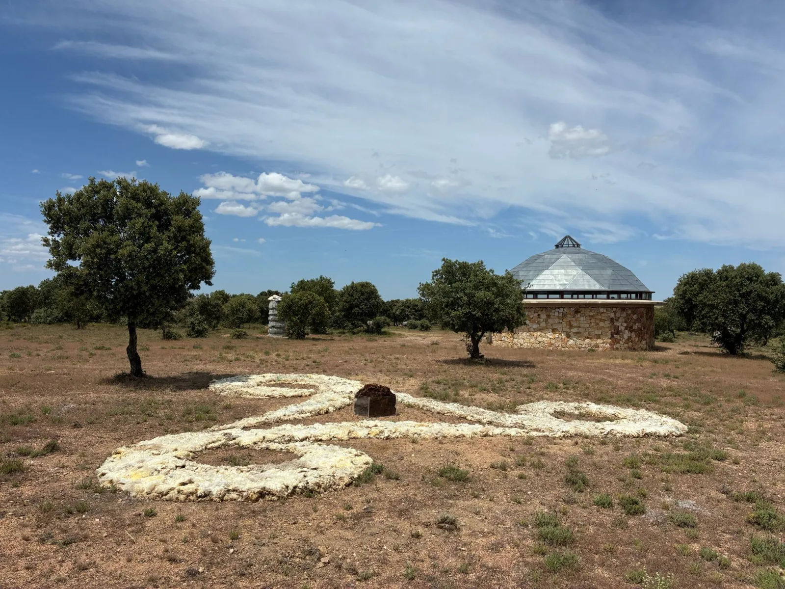 Foto 2 - Un trisquel gigante de lana reivindicar&aacute; la transhumancia en Oncala