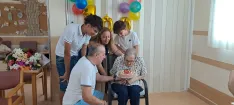 La residencia GeroSoria de Fuentetoba celebra el siglo de vida de Emilia Martínez Marín