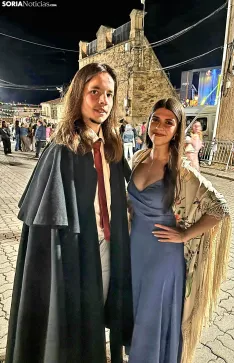 Foto 13 - El Royo se viste de tradici&oacute;n en una noche de mantones y capas castellanas