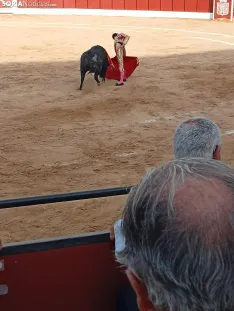 Foto 4 - CR&Oacute;NICA TAURINA | Triple puerta grande en El Burgo de Osma: Samuel Naval&oacute;n toca la gloria con un rabo