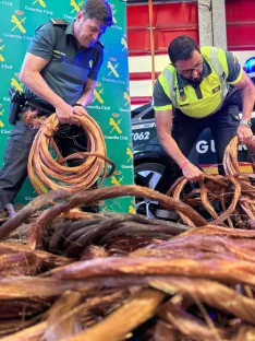 Foto 3 - La Guardia Civil detiene a tres personas con 900 kilos de cobre en Medinaceli