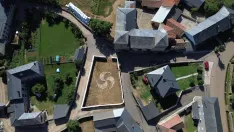 Foto 4 - Un trisquel gigante de lana reivindicar&aacute; la transhumancia en Oncala