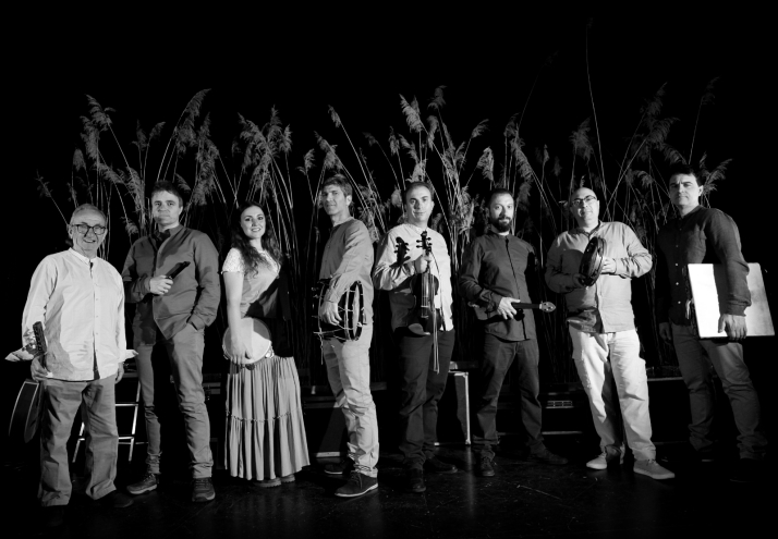Carrión Folk lleva su música de raíz a Medinaceli con la presentación de ‘Báilalo’