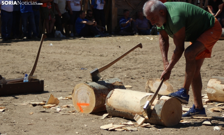 La tradici&oacute;n de la madera se convierte en espect&aacute;culo en Vinuesa 