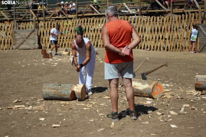 La tradici&oacute;n de la madera se convierte en espect&aacute;culo en Vinuesa 